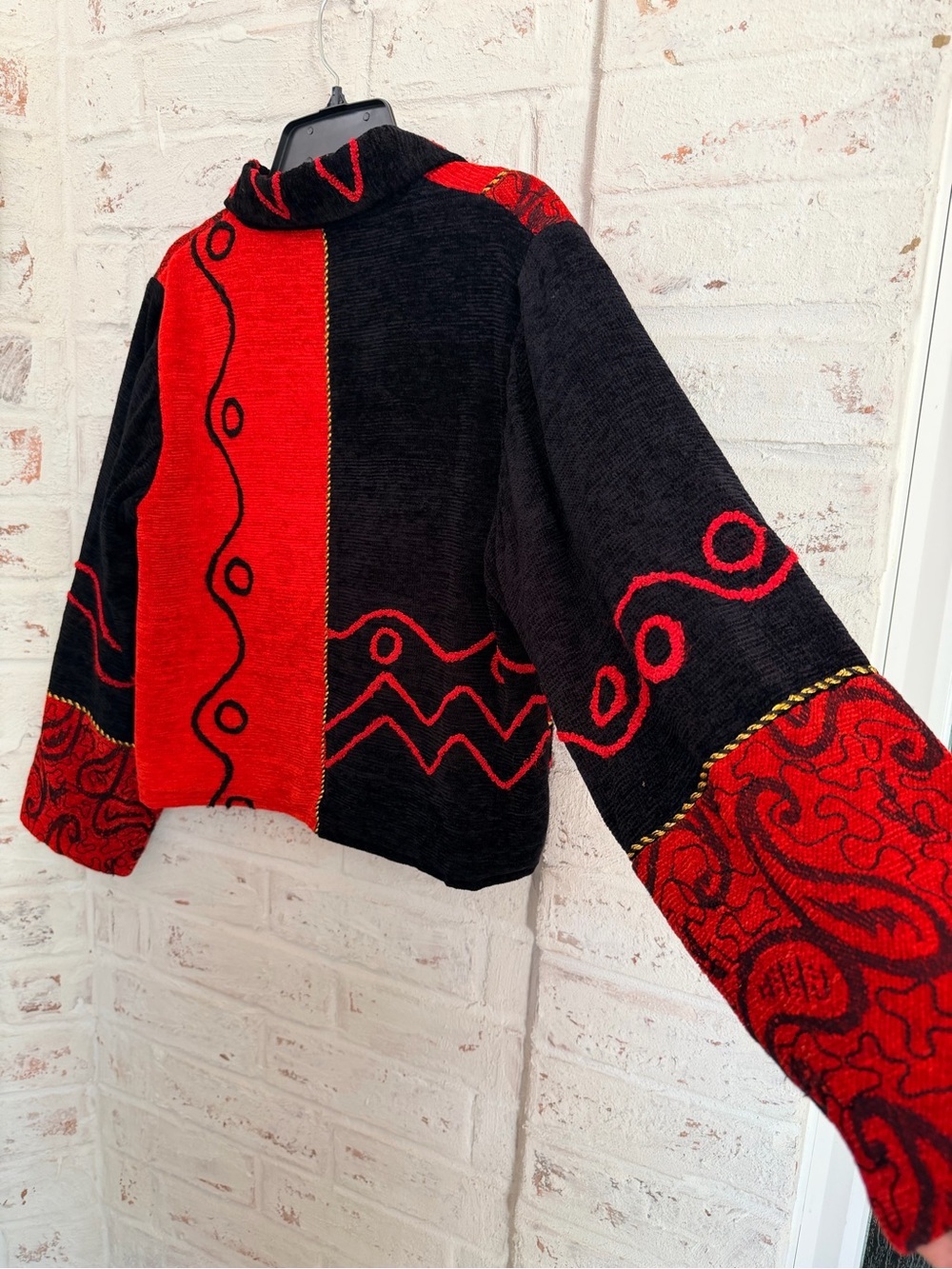 Carrie Allen Vintage Embroidered Tapestry Cropped Jacket Red Black Size M - Picture 5 of 10